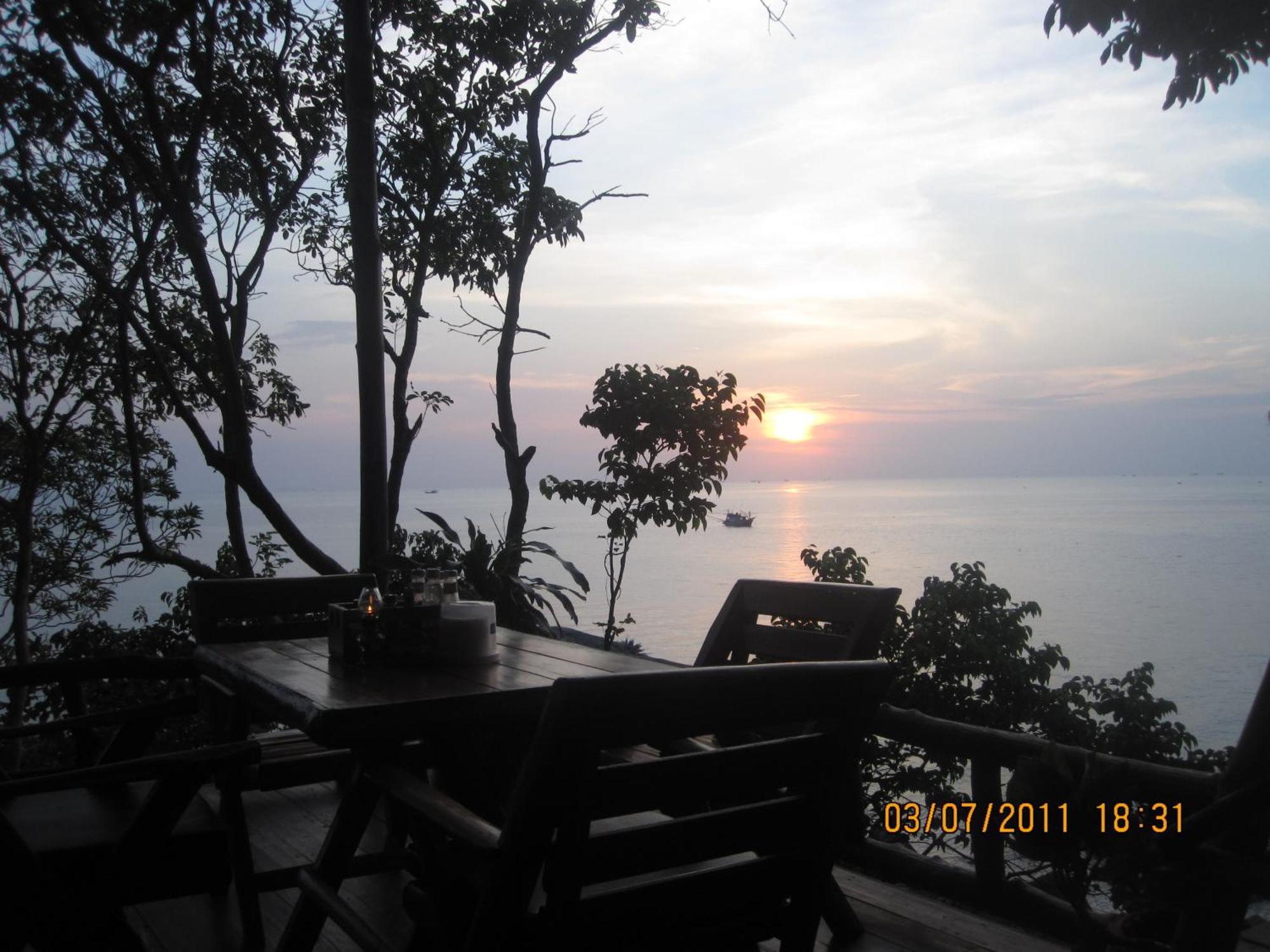 Lucky Resort Haad Yao Exteriör bild