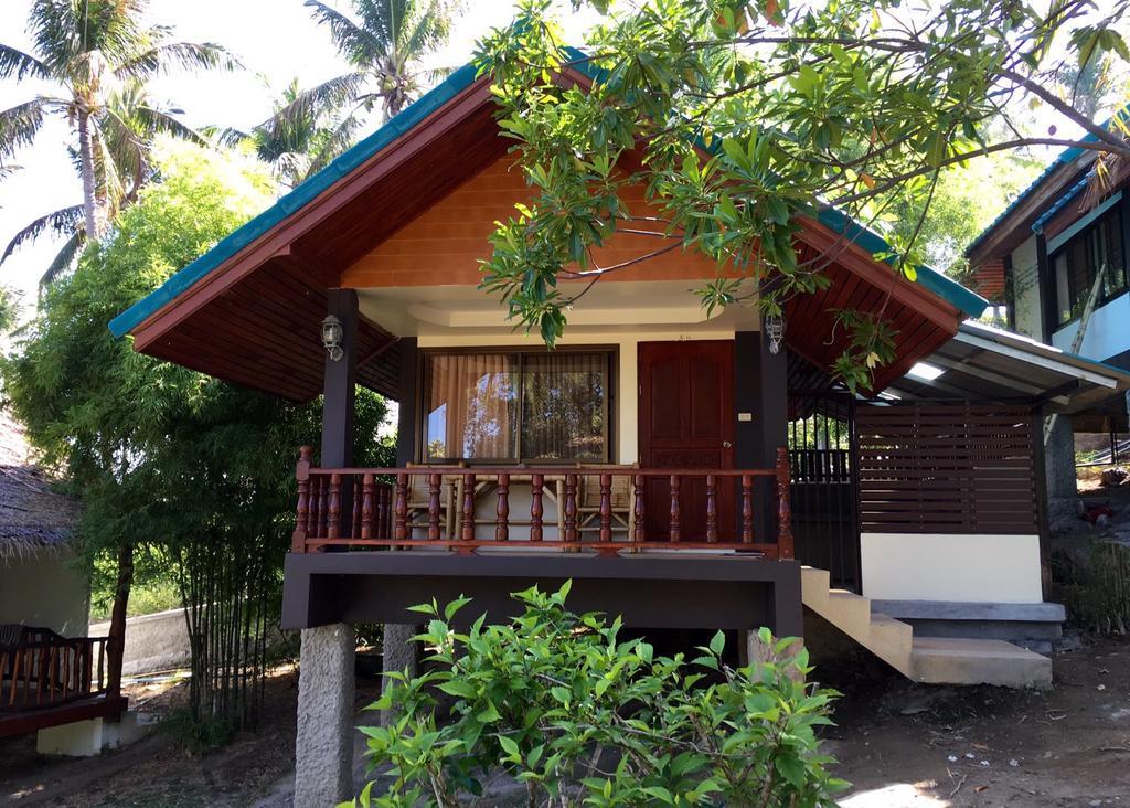 Lucky Resort Haad Yao Exteriör bild