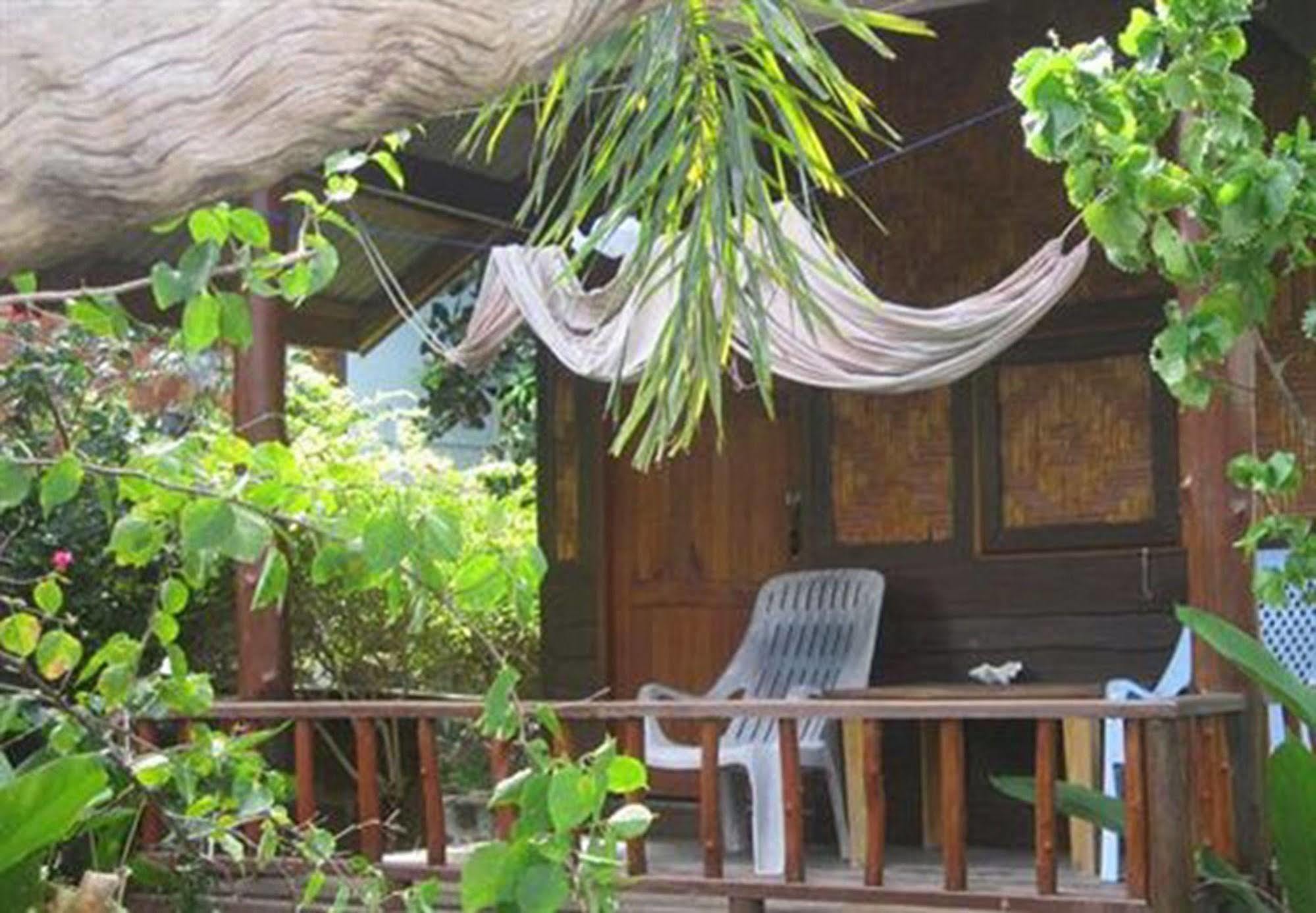 Lucky Resort Haad Yao Exteriör bild